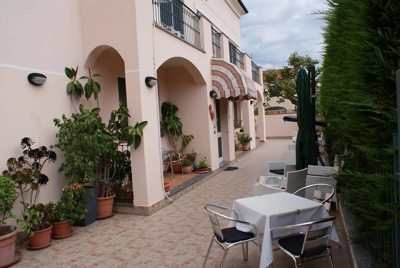 Hotel Residence Mirafiori Loano