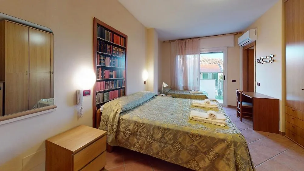Hotel Residence Mirafiori Лоано