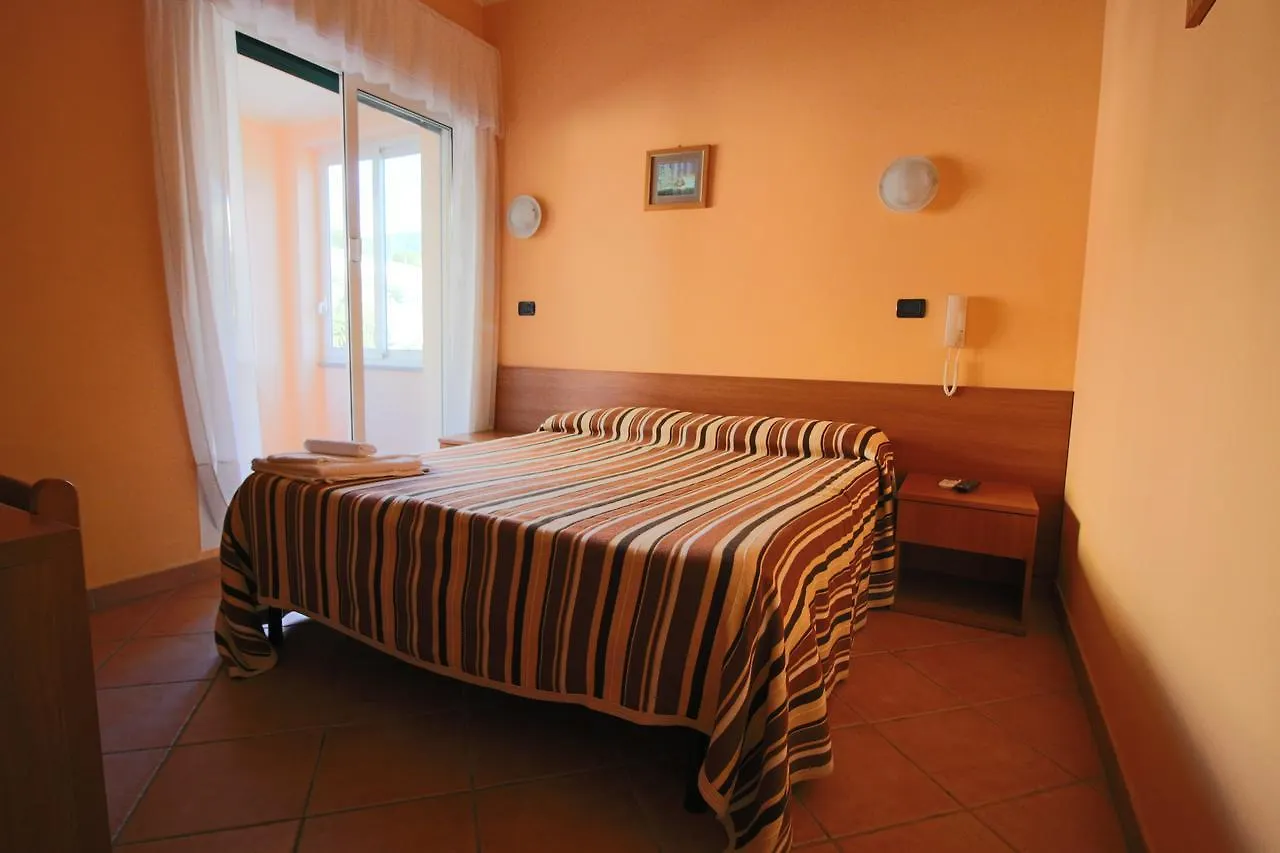 Hotel Residence Mirafiori Лоано 3*,