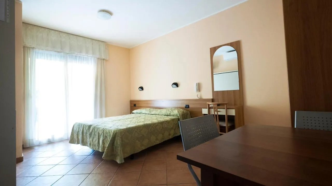 Hotel Residence Mirafiori Лоано